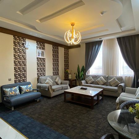 Aral Hotel Apartments Tabuk Exterior photo