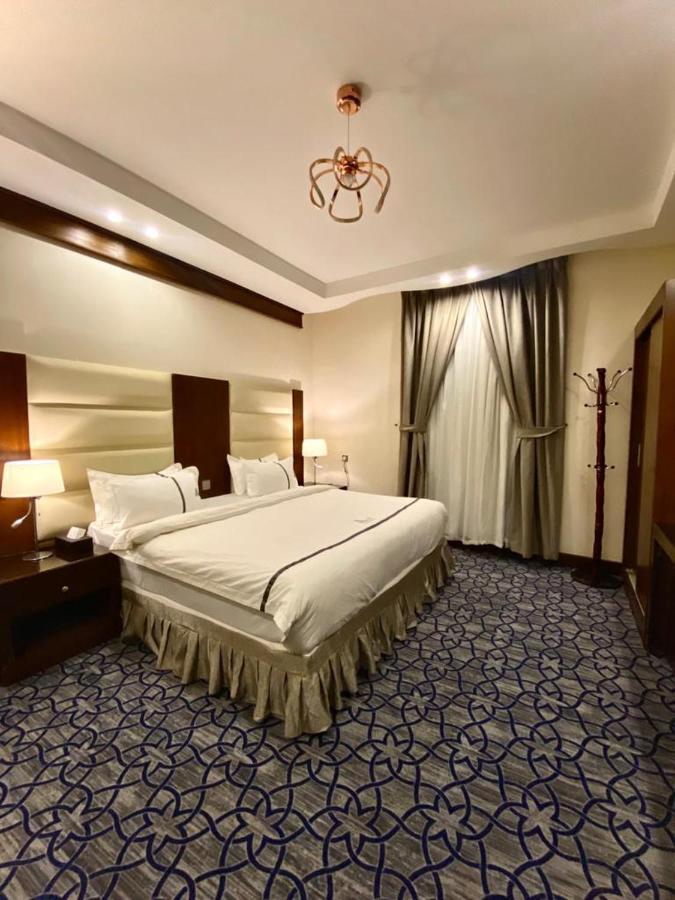 Aral Hotel Apartments Tabuk Exterior photo