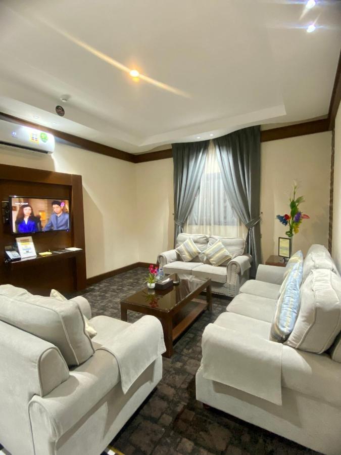 Aral Hotel Apartments Tabuk Exterior photo