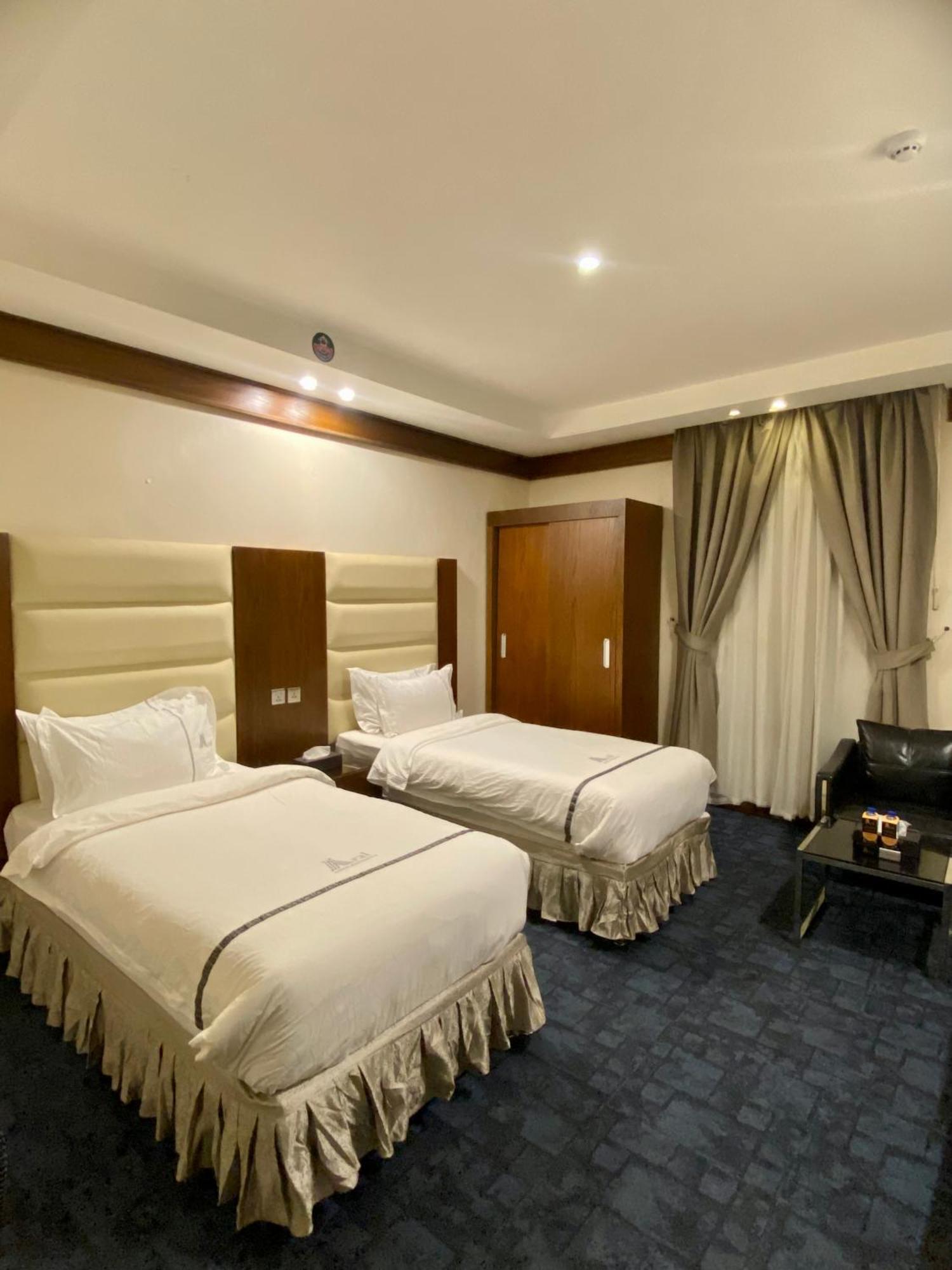Aral Hotel Apartments Tabuk Exterior photo