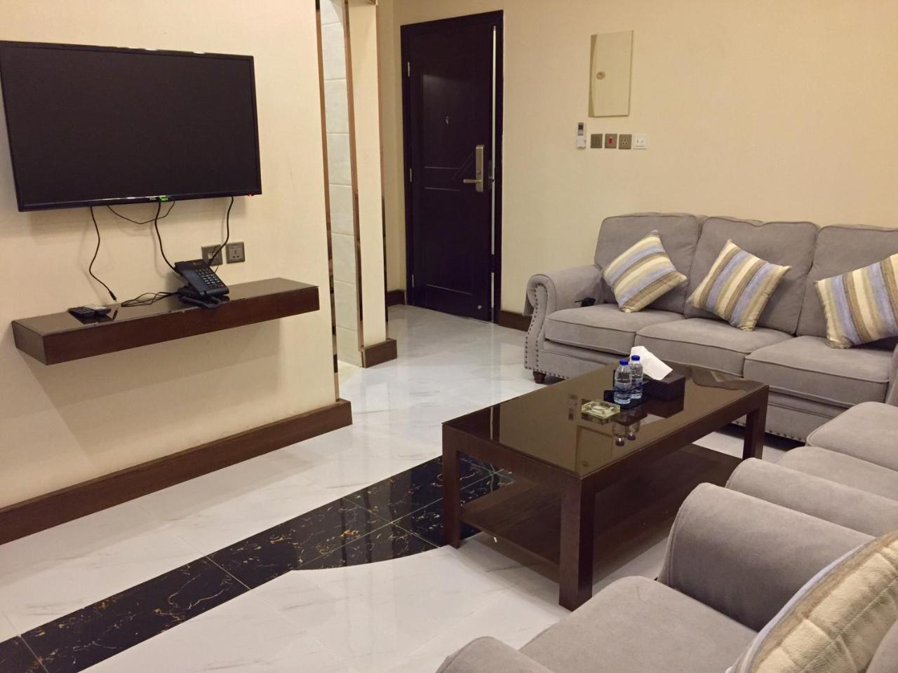 Aral Hotel Apartments Tabuk Exterior photo